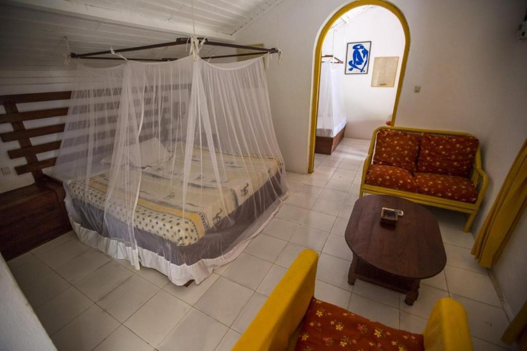 Chez Maggie Hotel & Restaurant Morondava Kültér fotó