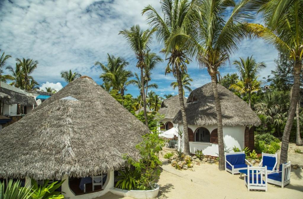 Chez Maggie Hotel & Restaurant Morondava Kültér fotó