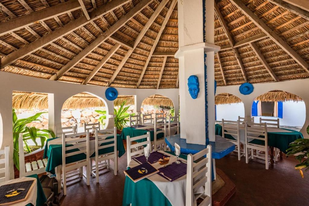 Chez Maggie Hotel & Restaurant Morondava Kültér fotó