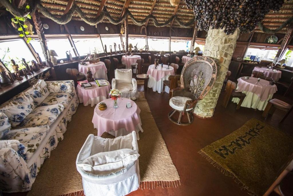 Chez Maggie Hotel & Restaurant Morondava Kültér fotó