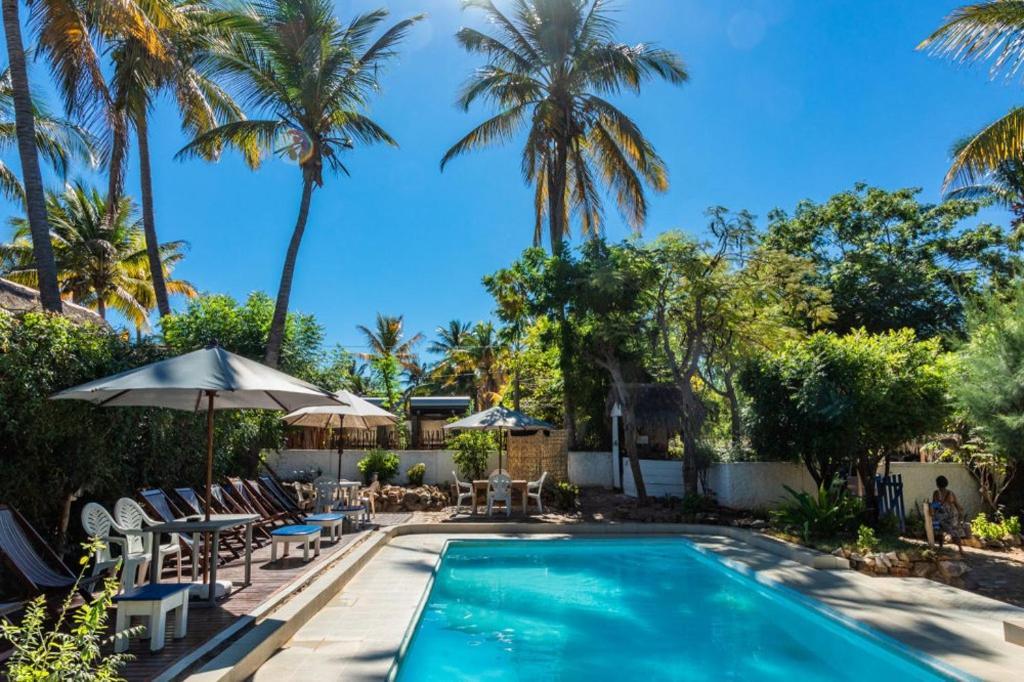 Chez Maggie Hotel & Restaurant Morondava Kültér fotó