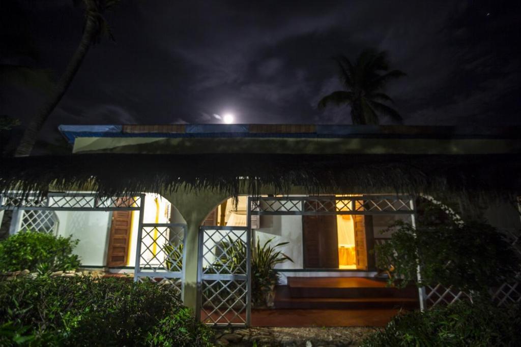 Chez Maggie Hotel & Restaurant Morondava Kültér fotó